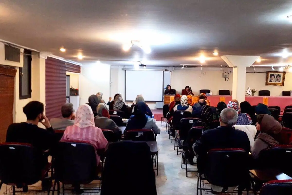 تاکید بر نقش زنان در جامعه و نیز در اتحادیه ناشران و محیط نشر