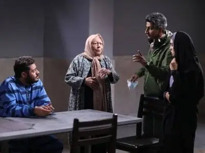 بدون اطلاع کارگردان ممیزی‌ها را اعمال کردند/ هیچیک از نگرش‌های سیاسی به «حرف آخر» درست نیست
