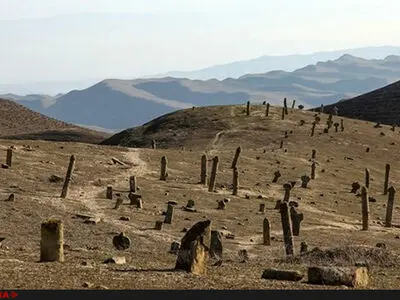 سهل‌انگاری گردشگران علت آتش‌سوزی گورستان باستانی خالدنبی گلستان