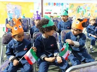 زنگ تعلیم و تربیت در کودکستان‌ها نواخته شد