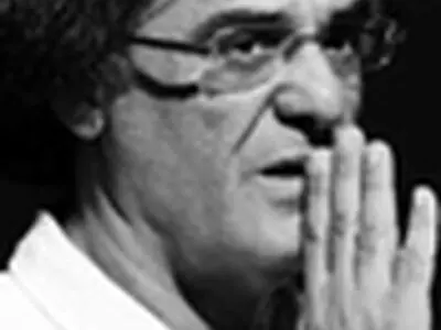 سخنرانی قطب‌الدین صادقی در نشست‌های «نقالی، هنری کاربردی»
