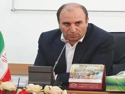 نهادینه کردن قوانین به حل مشکلات در جامعه کمک می‌کند