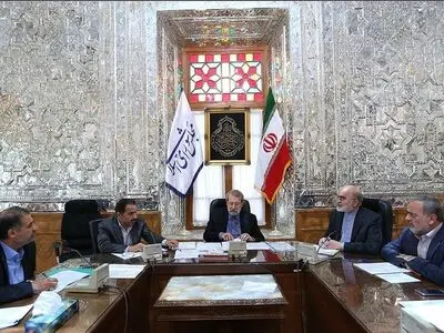عزم راسخ مجلس برای توقف واریز حقوق های نامتعارف