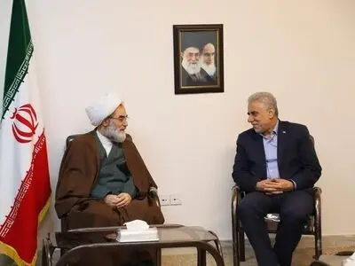 تلاش برای تحقق‌ جهش تولید وظیفه همگانی است
