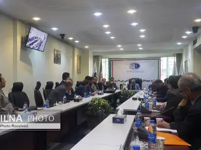 اجازه برگزاری انتخابات در استان‌ها داده نمی‌شود/ دولت می‌خواهد آب‌نبات در جیب ما بگذارد و شمش طلا بگیرد/ تشکل‌های حرفه‌ای گردشگری موازی کاری در مقابل انجمن‌های صنفی