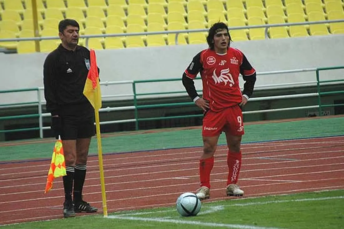 افشاگری مهاجم سابق پرسپولیس در مورد استفاده مربیان فوتبال از جادوگر + عکس