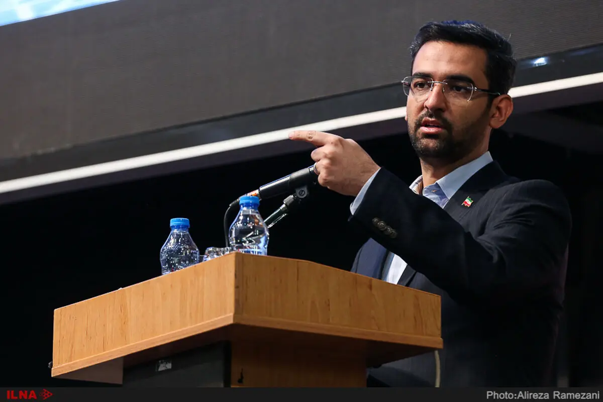 صرفه‌جویی ۱۴۴۰ میلیارد تومانی با حذف قبض‌های خدماتی/ ۷۲۰ هزار گوشی تلفن همراه در انتظار ورود به بازار
