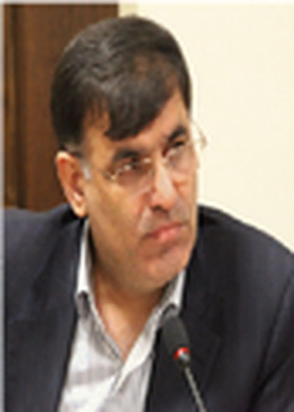 جامعه پزشکی در پالایش پزشکان متخلف پیش قدم خواهد شد