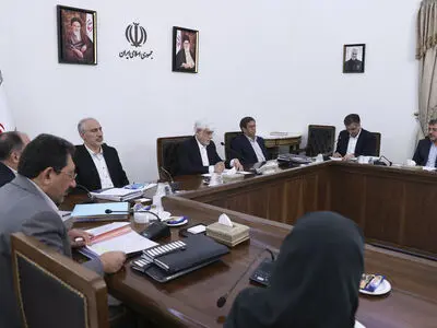 راهبرد دولت چهاردهم، کاهش تورم و جلوگیری از افزایش قیمت کالاهای اساسی است
