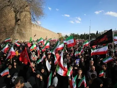  رمز پیروزی مقابل دشمنان چیزی جز ولایت نیست