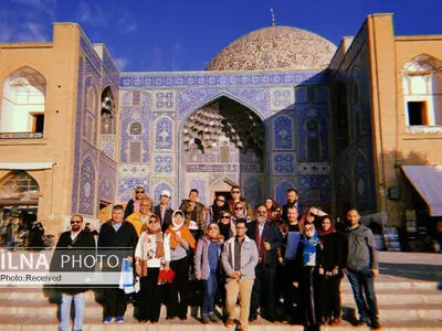 ایران بیشتر به قاره می‌ماند تا کشور/ مردم در بارسلونا گاه از ترس نمی‌توانند از خانه بیرون بیایند/ تفاوت ایرانی که در رسانه می‌شنویم با ایران واقعی مانند شب است نسبت به روز 