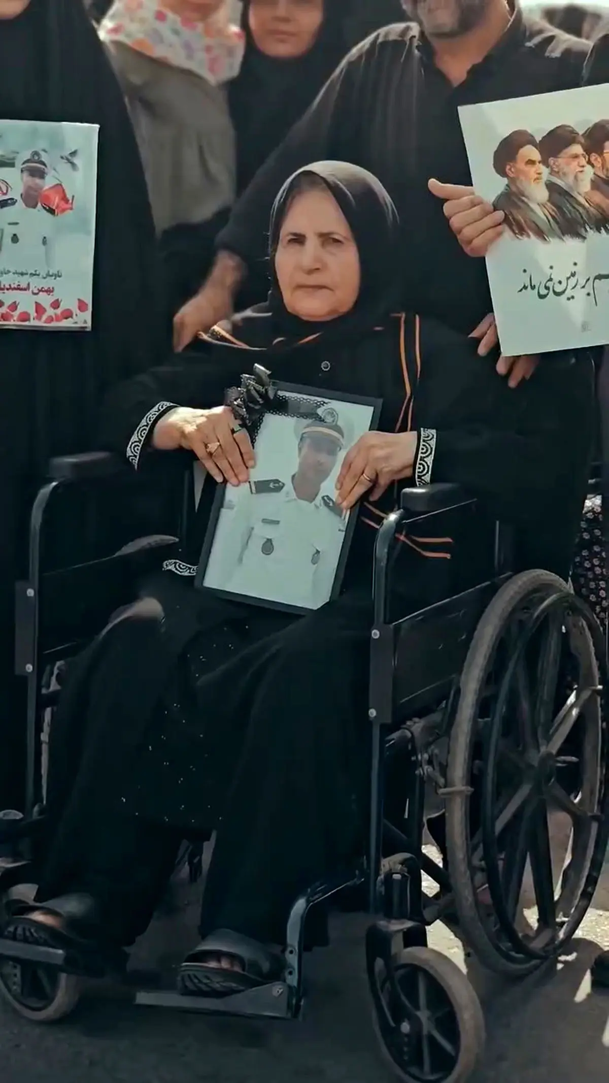 استواری یک مادر شهید ناو دنا + فیلم