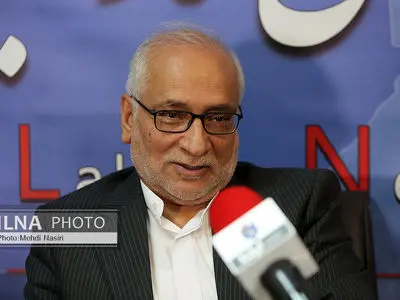 تصمیم شورای رهبری باید فصل الخطاب باشد/ با تمرکز بر مشترکات از این مرحله از حیات سیاسی کشور عبور کنیم