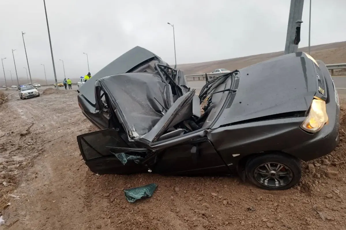 تیر برق آزادراه رشت قزوین جان راننده پراید را گرفت