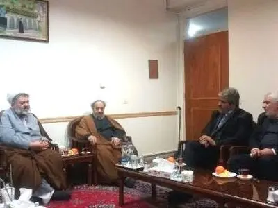 جهت‌گیری دولت و مجلس حل مشکلات حوزه‌های علمیه است