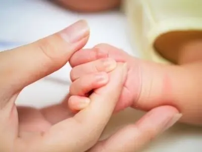 انتقال نوزاد رهاشده در بندرگز به مرکز درمانی