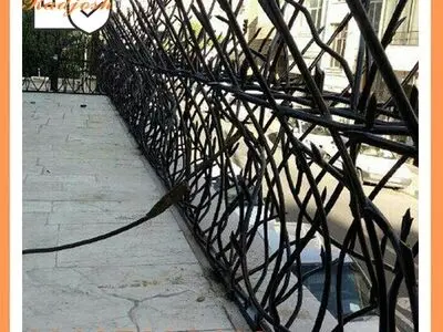 قیمت نصب کرکره برقی و نرده حفاظ روی دیوار ویلا و باغ