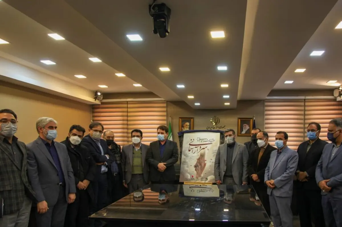 رونمایی از پوستر سومین جشنواره تئاتر سردار آسمانی با حضور اسماعیلی/ وزارت ارشاد به موضوع حاج قاسم به‌چشم یک جریان مقطعی نگاه نمی‌کند