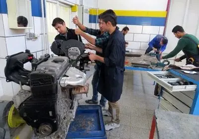 آمار نگران‌کننده از بازار کار مهارت‌آموختگان؛ نیمی غیرفعال، یک‌سوم بیکار!