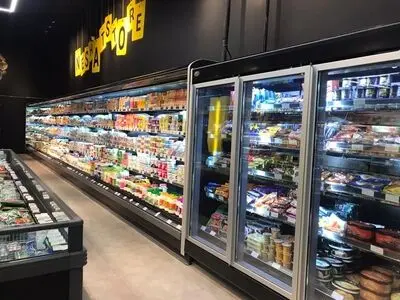 یخچال پرده هوا - معرفی بهترین و معتبرین سازندگان یخچال‌های فروشگاهی
