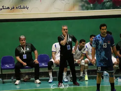 صادق شاه‌نشین: صدر جدول را رها نمی‌کنیم/توقف لیگ ضربه بزرگی به تیم‌ها زد