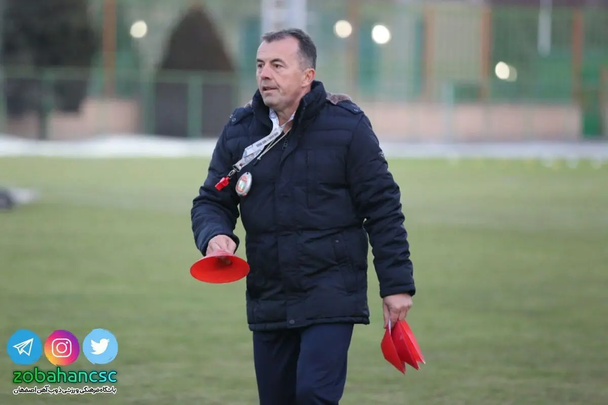 خارجی‌های ذوب آهن در انتظار برنامه سازمان لیگ