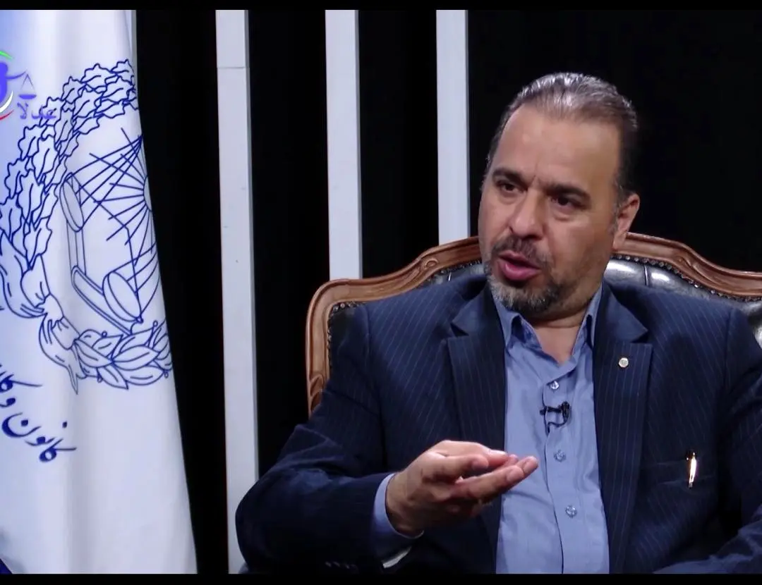سران قوای سه گانه بر مبنای اصل تفکیک قوا امور کشور را اداره کنند/ آسیب موازی کاری‌ها متوجه کشور و شهروندان می‌شود