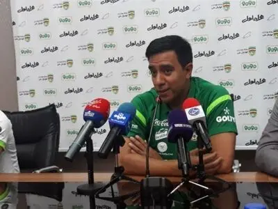 سرمربی بولیوی: بازیکنانم خسته بودند / ایران تیم خوب و قدرتمندی است