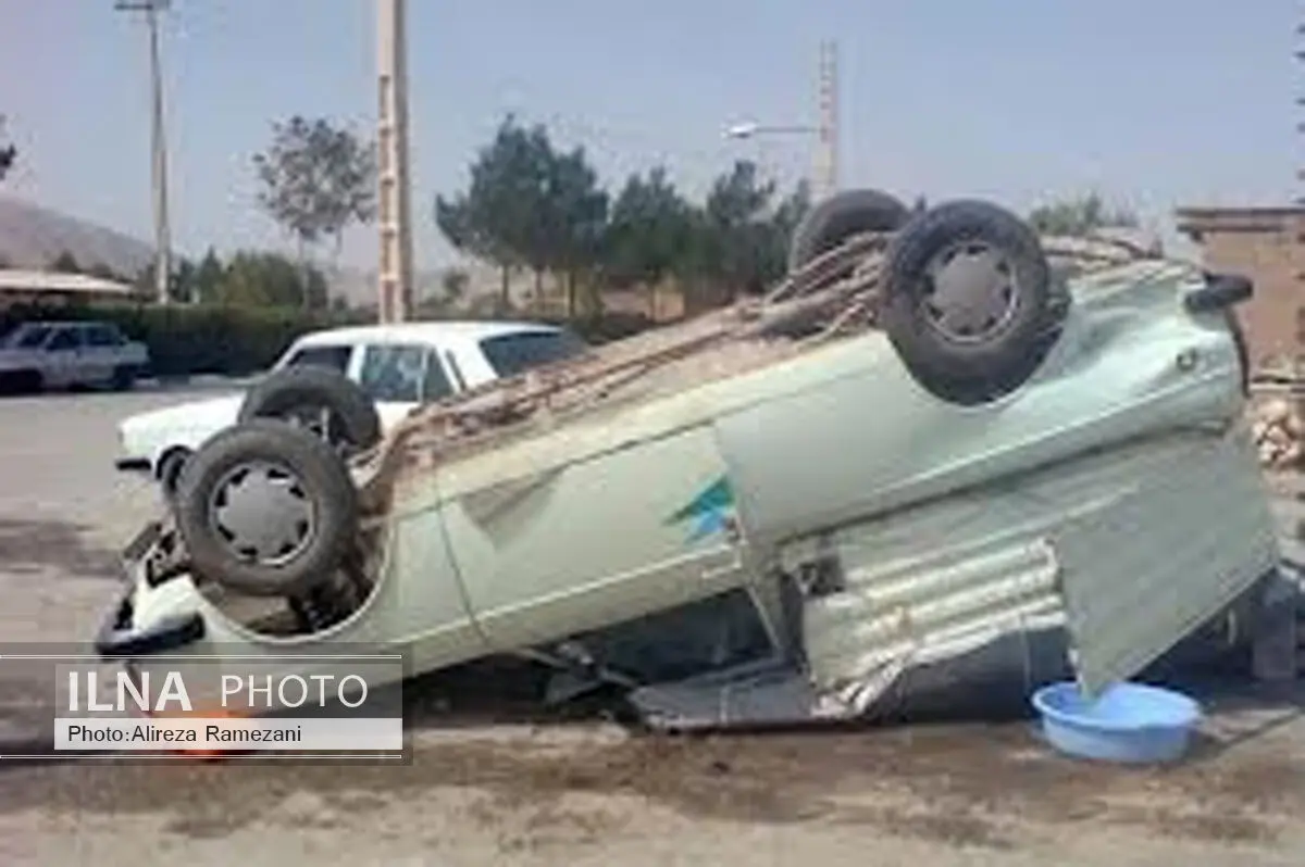 واژگونی وانت‌بار 10 مصدوم بر جای گذاشت