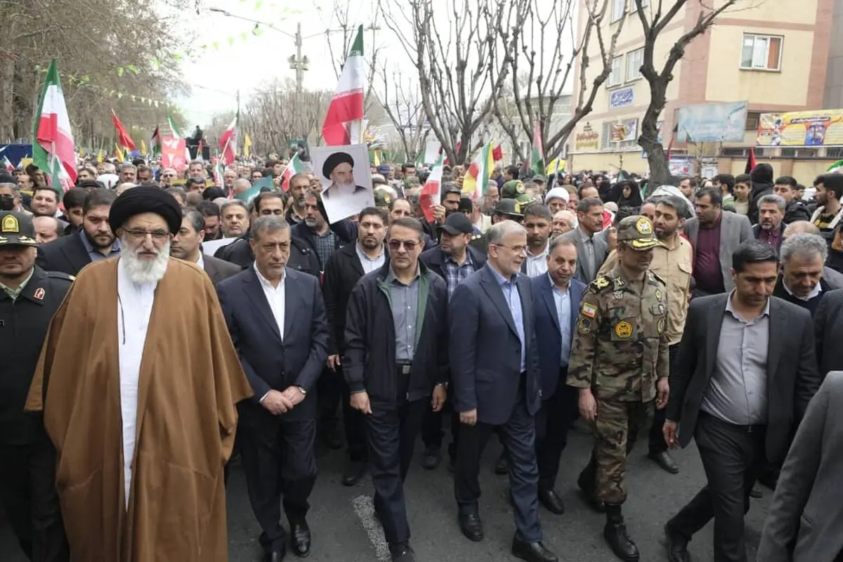 ملت ایران همواره در کنار فلسطین ایستاده است