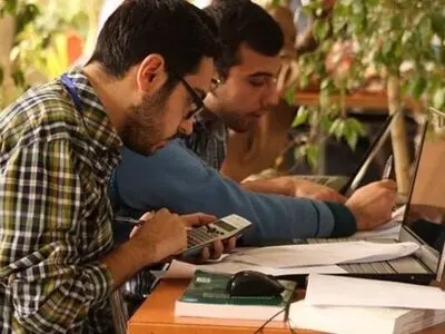 قطع برق در ایام امتحانات از ۷ شب تا ۸ صبح باشد/ برگزاری امتحان شفاهی برای متقلبان