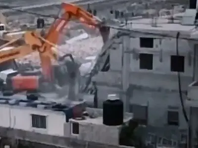 اسرائیل پوست فلسطینی‌ها را هم می‌دزدد! + فیلم