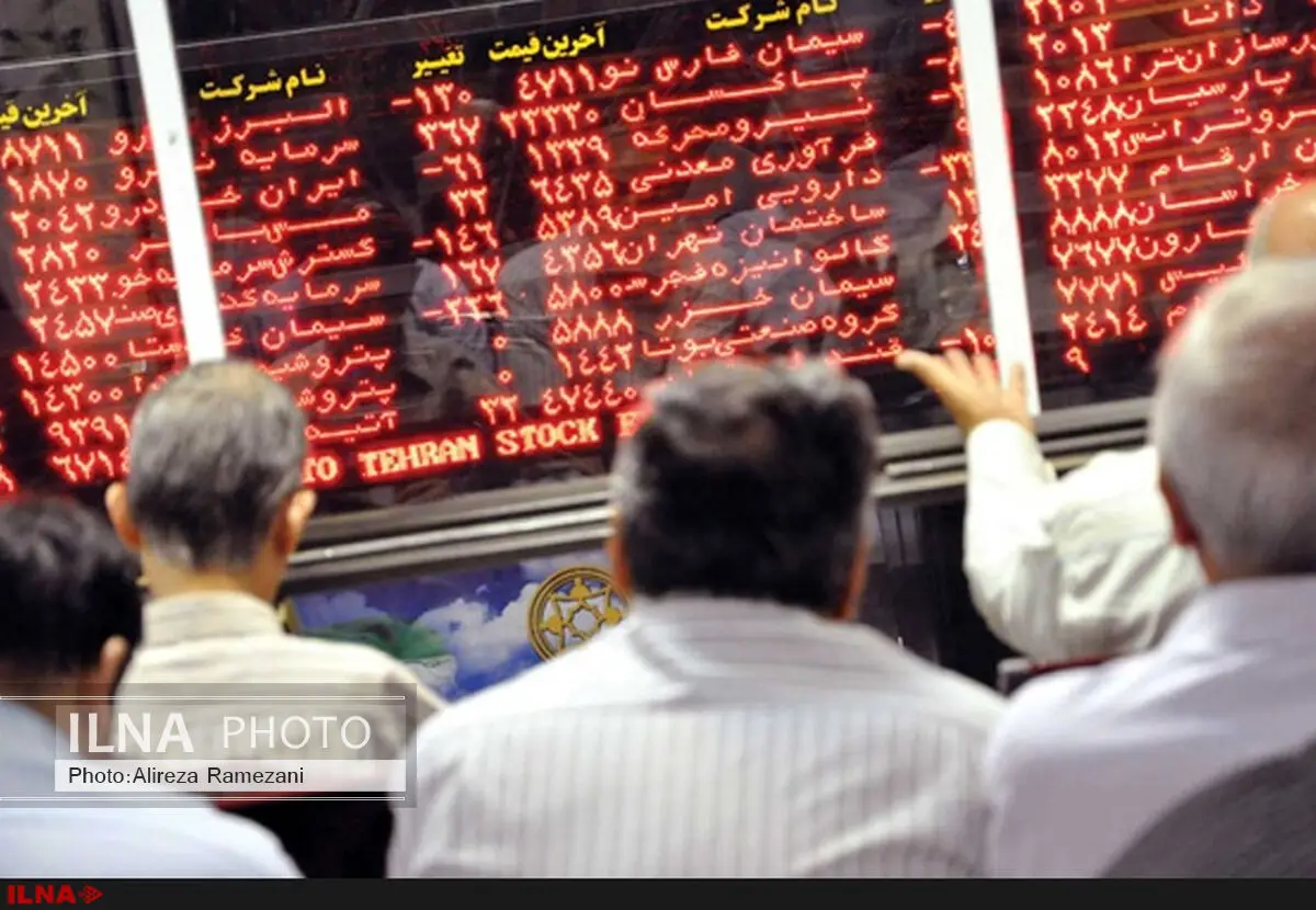 بستن نماد بانک‌ها در بورس، موضوعی استراتژیک است/ قفل مسکن سال آینده باز می‌شود