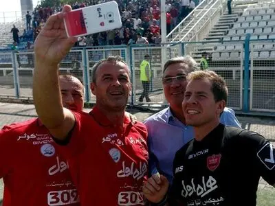 حضور همسر و فرزندان پرسپولیسی‌ها در اردوی امارات (گزارش تصویری)