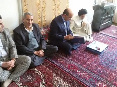 تجلیل از کارگر 122 ساله زنجانی