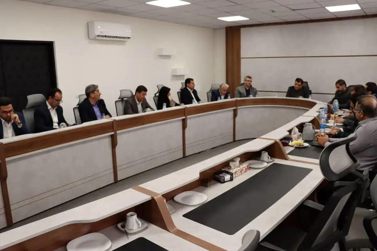 رفع موانع بازار کار جامعه دانشگاهی فارس با اجرای طرح های علمی