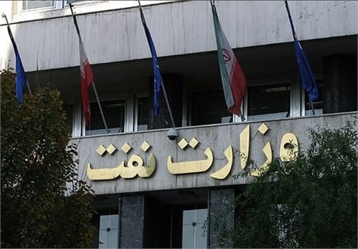 

دانشجویان حاضر به مذاکره با نمایندگان وزارت نفت نشدند