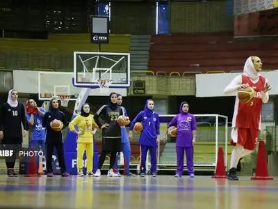 وقتی جناب رئیس عکس کانال فدراسیون را تکذیب می‌کند!