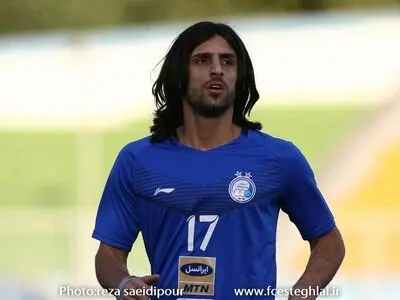 توافق اولیه هافبک سابق استقلال با نیروهوایی عراق