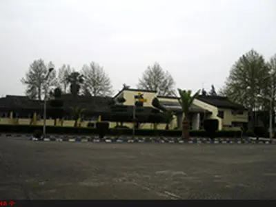 مانع خروج ابزار تولید کارگران کارخانه ایران پوپلین از رشت شوید/کارفرما در حال فروش ۴۸ دستگاه بافندگی به یک تاجر پاکستانی است