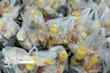 توزیع 1700 بسته سبد کالا در بین خانواده های تحت حمایت کمیته امداد