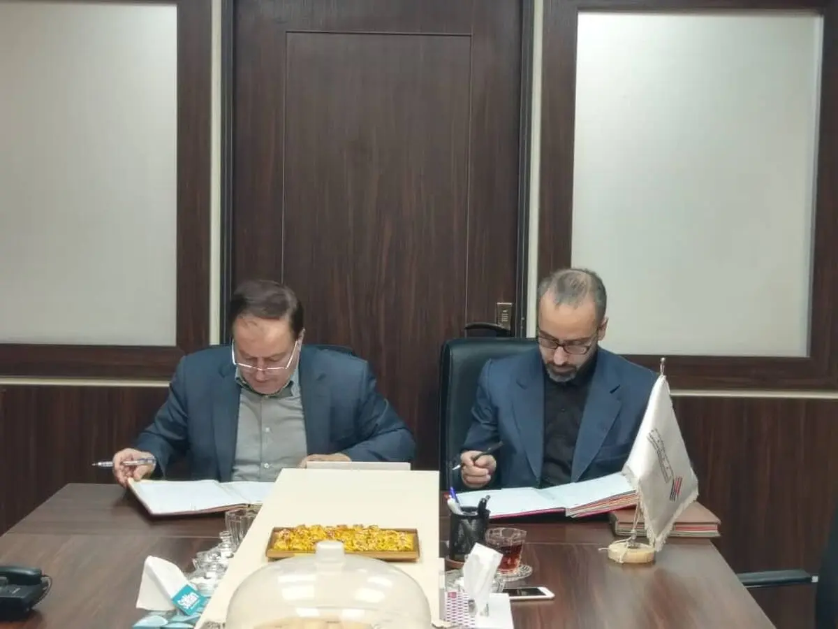 تفاهم نامه احداث مجتمع پتروشیمی و نیروگاه برق در پارسیان امضا شد