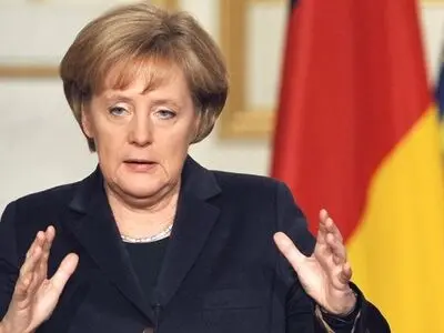 مرکل: بهترین گزینه، ماندن در برجام است