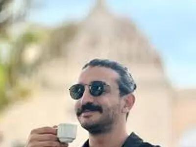 خاطره جالب سینا ساعی و قیاسی از اولین دستمزدشان/فیلم