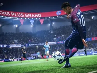 فیلم / باگ عجیب در فیفا 19!