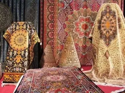 فرش به حوزه صنایع‌دستی برمی‌گردد/ برگزاری دوره‌های تخصصی تربیت مدرس صنایع‌دستی و راه‌اندازی خانه قزاق 