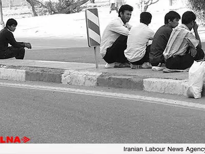 بیکاری کارگران در پی تعطیلی احداث خط ریلی شیراز-کرمان