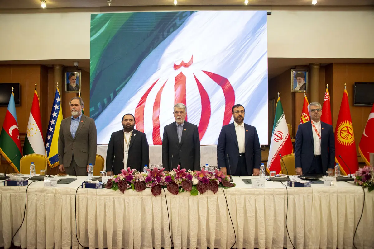 گردهمایی بزرگ مدیران فرهنگی منطقه در شیراز