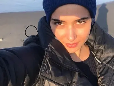 سلفی متفاوت پریناز ایزدیار در کنار دریا