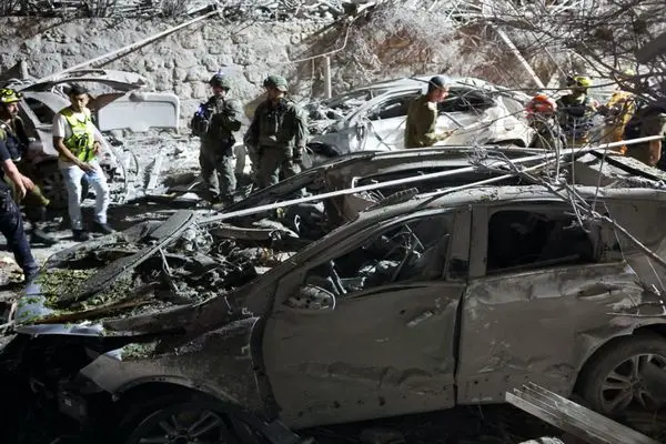  در یک ساعت گذشته، ده‌ها فروند موشک از ایران به‌سوی اسرائیل شلیک شد